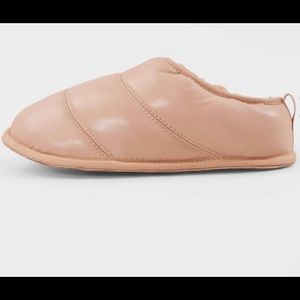 sorel hadley slipper in blush pink euc